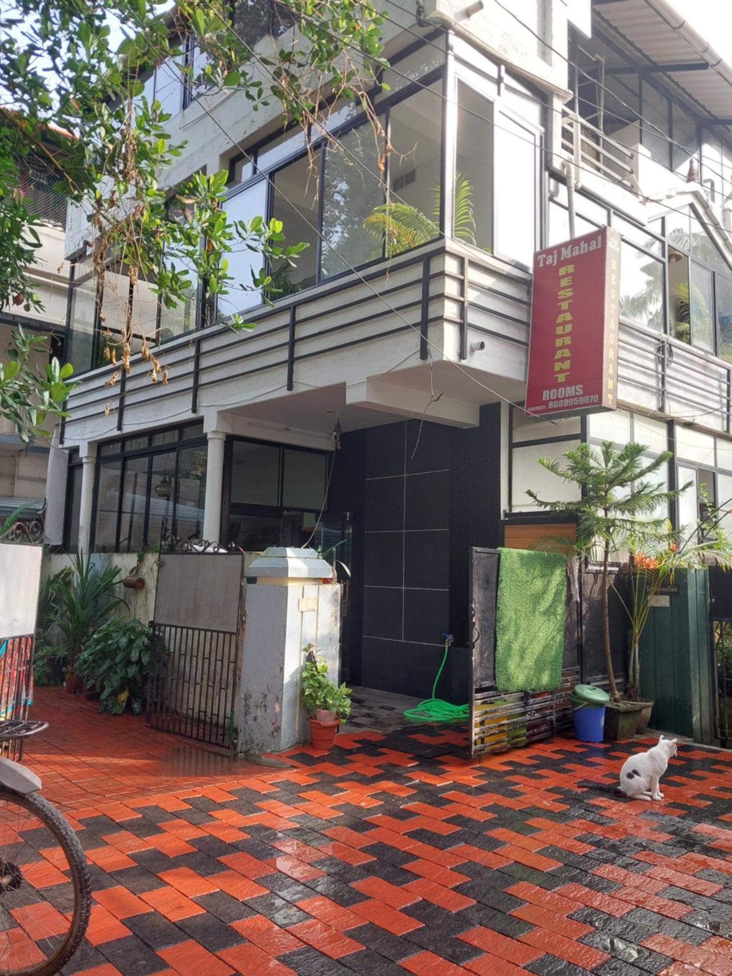 Taj Mahal Hotel Kochi Exterior photo
